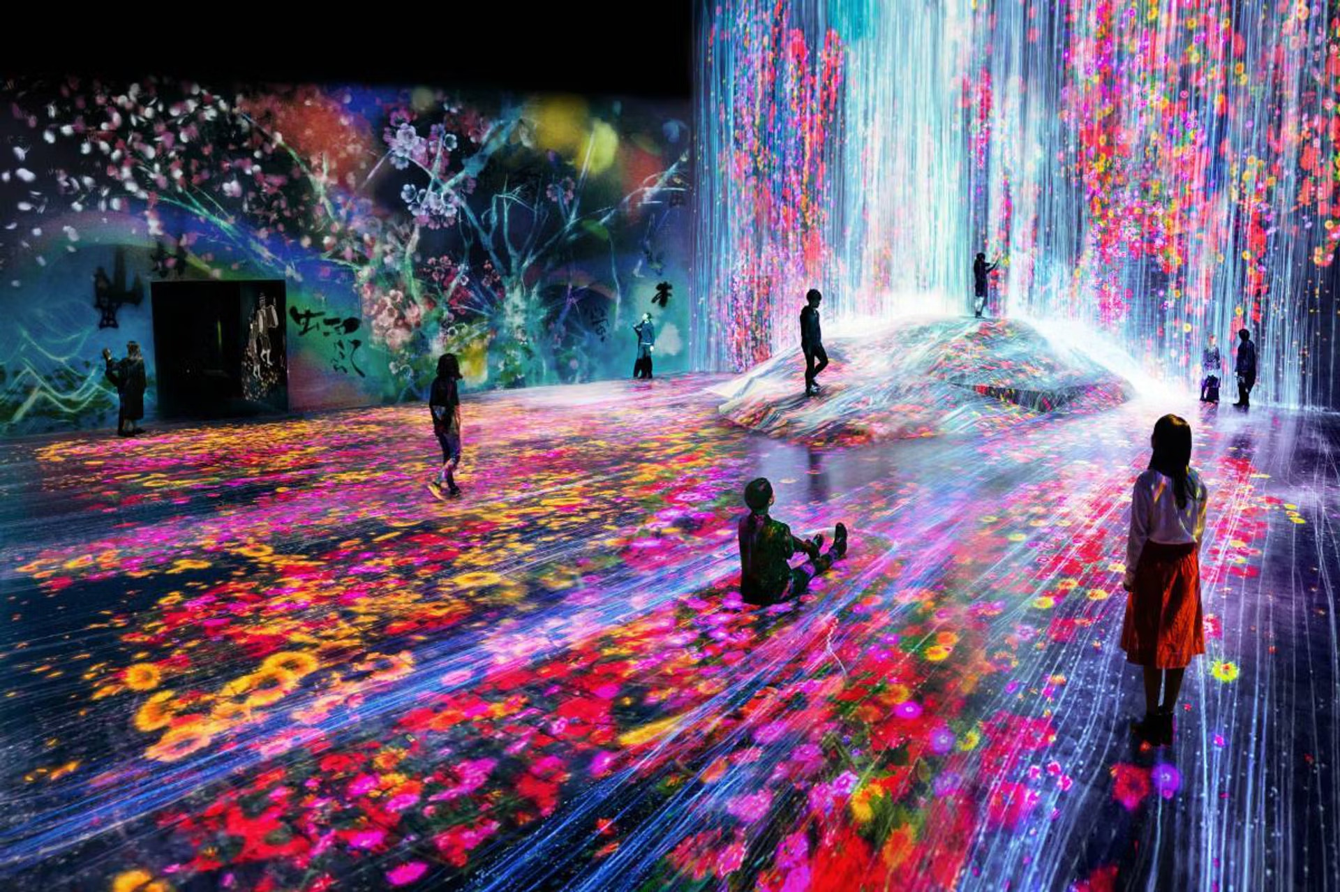 Aether immersive digital art gallery space at OFF-GRID